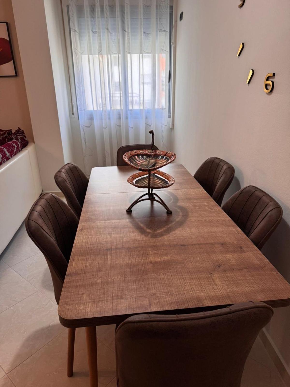 Family Apartment Hotel *