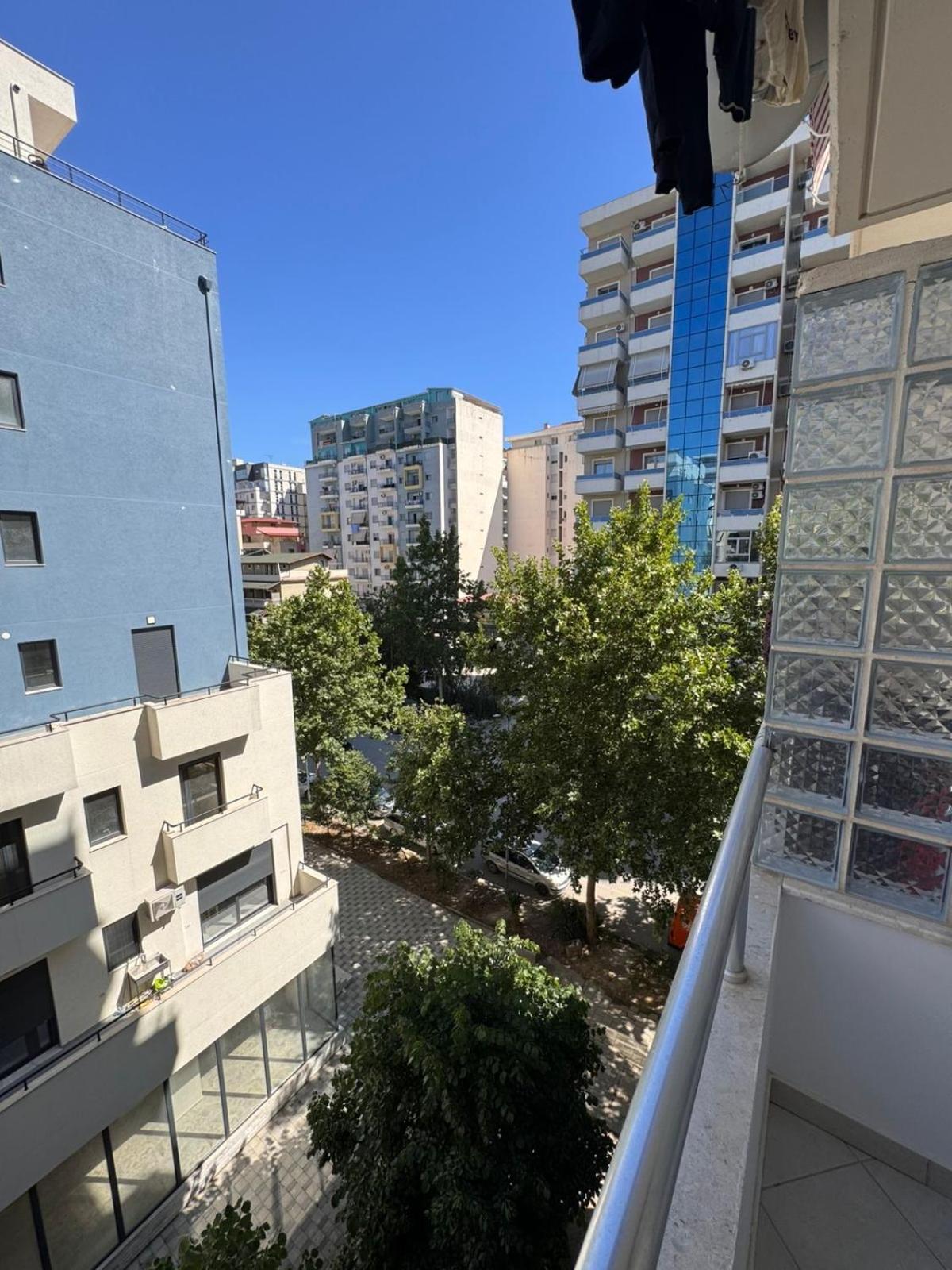 Family Apartment Hotel Vlore